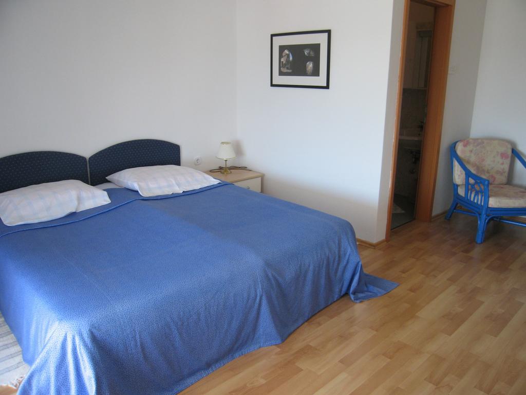 Guest house Zimmer F1 Pula Chambre photo